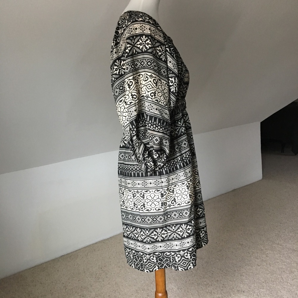 Balloon Sleeve Empire Waist Dress - Picture 8 of 8